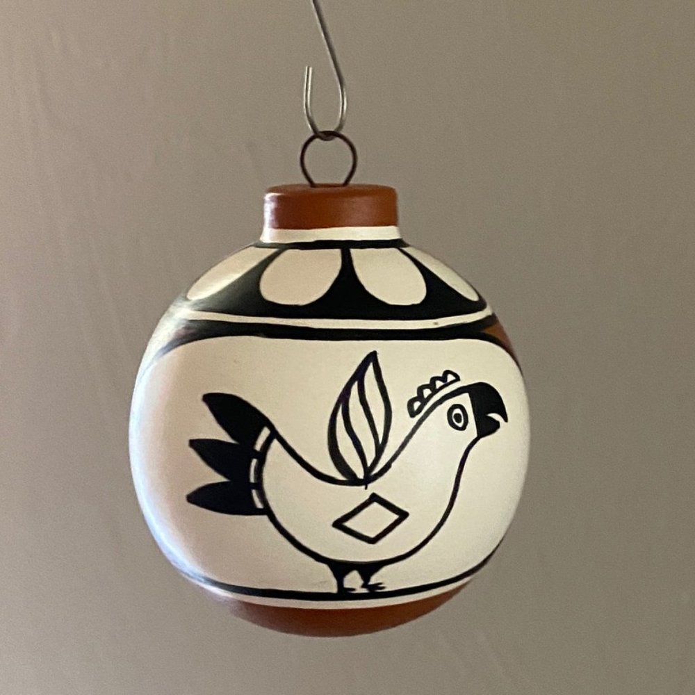 Isleta Pueblo Ornament 2010 Handpainted-signed - Picture 6 of 7